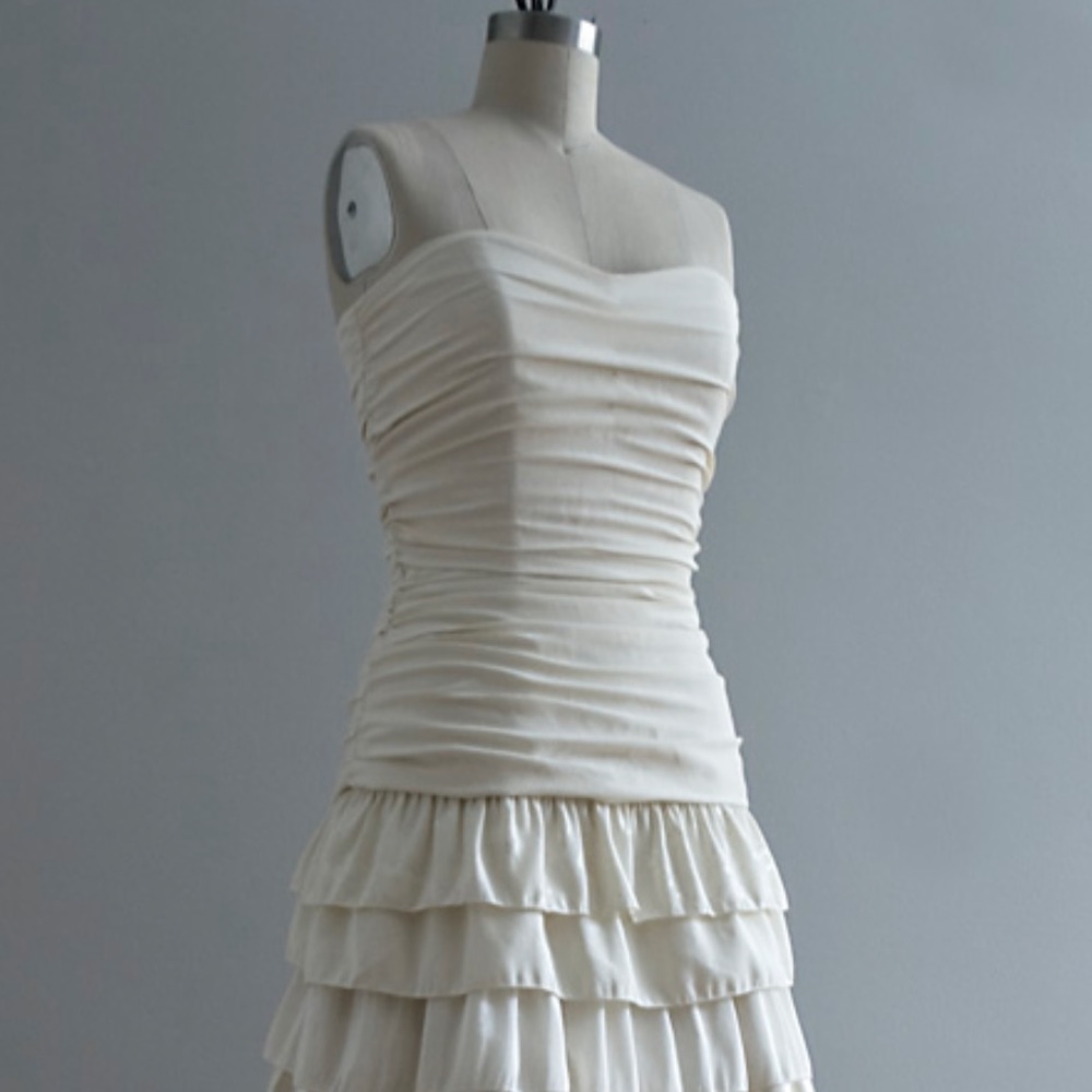 *Available*!! Organic hemp wedding dress size 4/6 - Picture 2 of 7